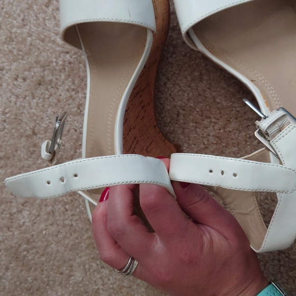 Ellen Tracy Patsy Sandals Size 7 - Picture 3 of 6